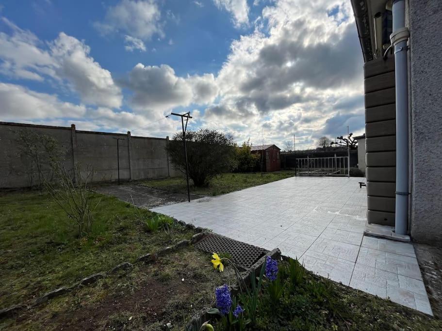 Maisonnette - Jardin Exterieur Champagne-sur-Seine ภายนอก รูปภาพ