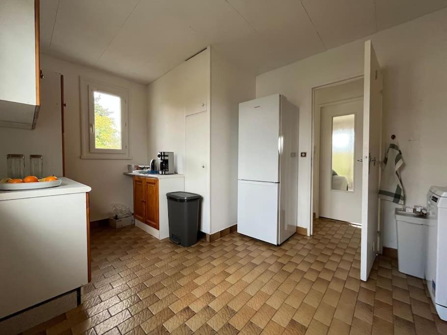 Maisonnette - Jardin Exterieur Champagne-sur-Seine ภายนอก รูปภาพ